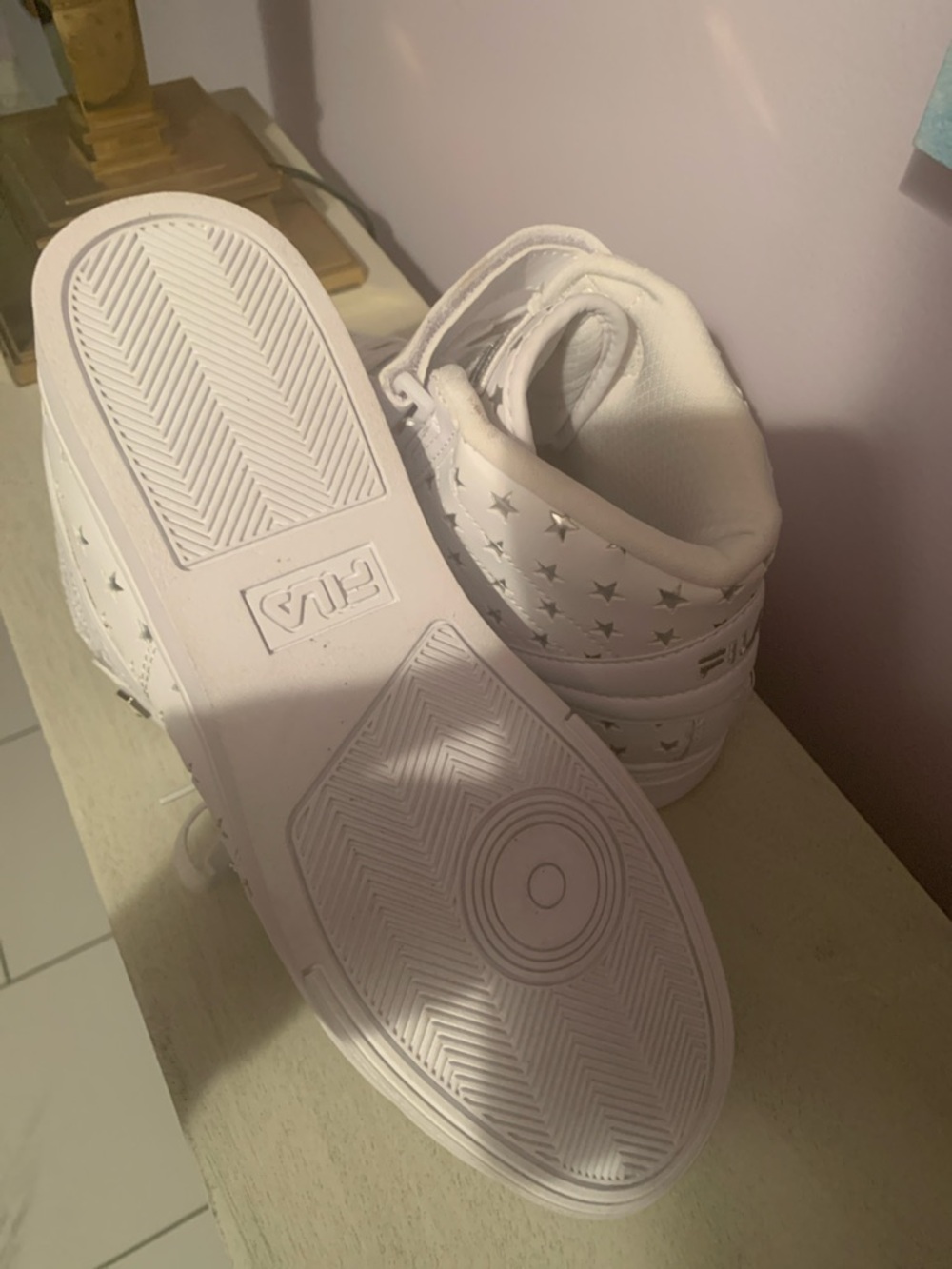 NWOT Fila -Womens White Star-Accent High Top Sneakers - Picture 7 of 8